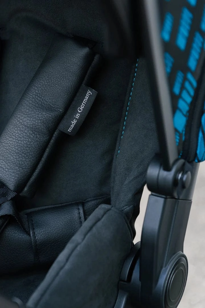 Mercedes-AMG GT2 Stroller (Limited Edition) - Hyper Blue