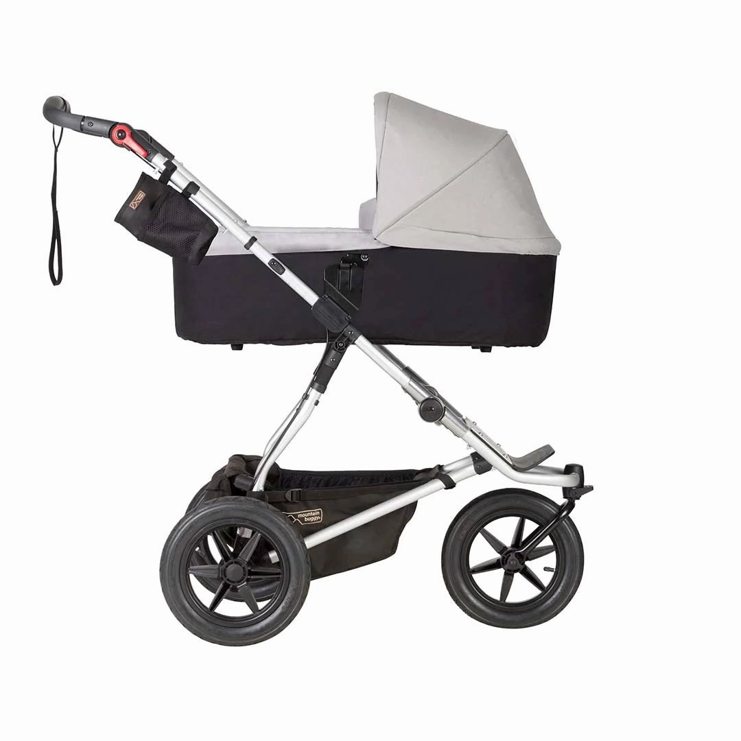 Mountain Buggy Urban Jungle Pushchair   Urban Jungle Carrycot Plus - Silver