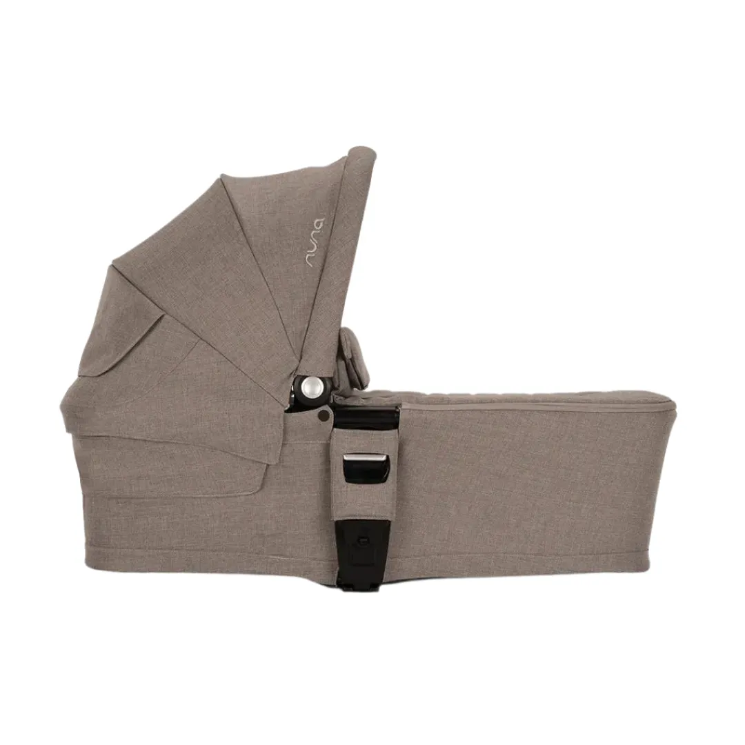 Nuna Mixx Next   Mixx Next Carry Cot   Arra Flex   Base Curv Travel System - Cedar