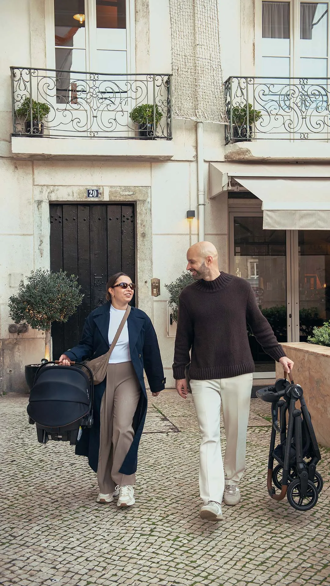 Nuna SWIV   PIPA urbn Travel System