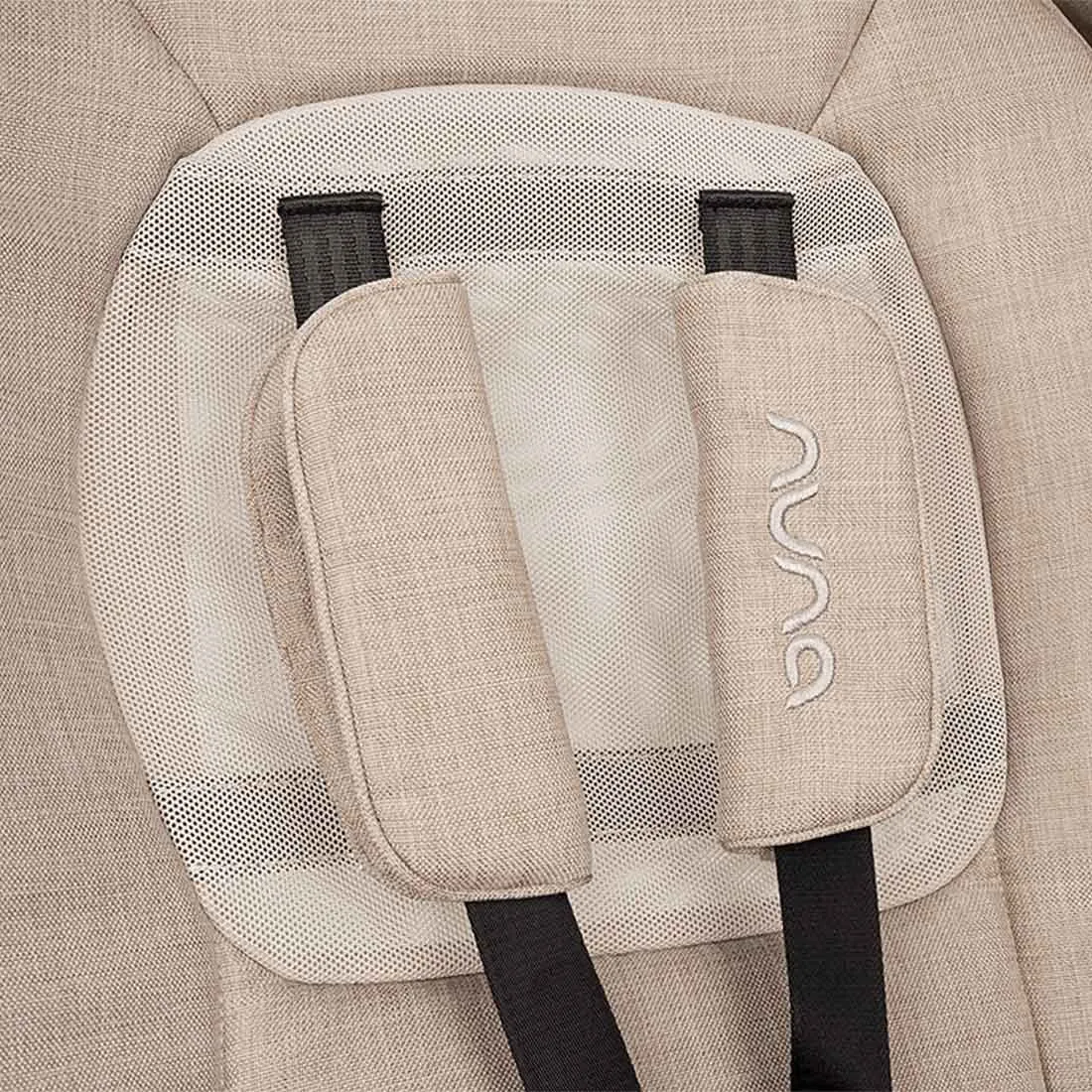 Nuna TRIV Next & ARRA Flex & BASE Curv Bundle - Biscotti