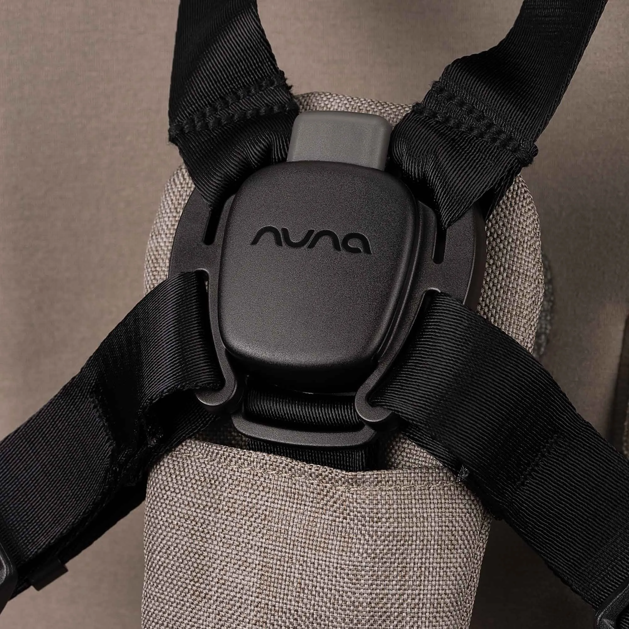 Nuna TRIV Next & ARRA Flex & BASE Curv Bundle - Cedar