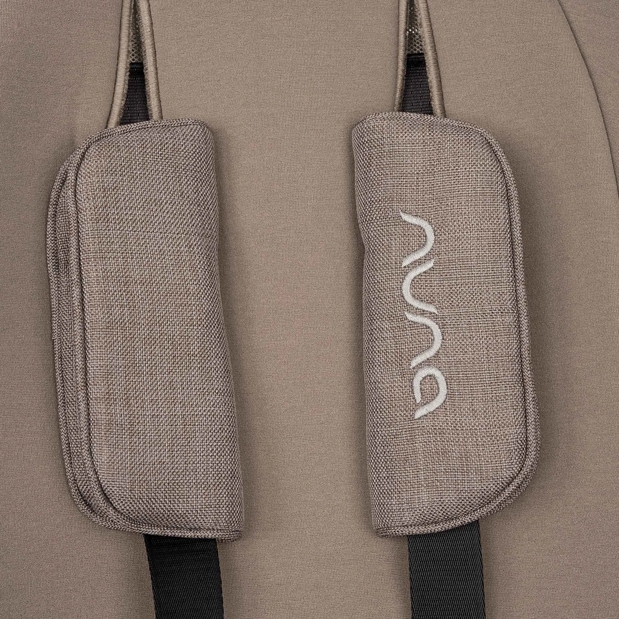 Nuna TRIV Next & ARRA Flex & BASE Curv Bundle - Cedar
