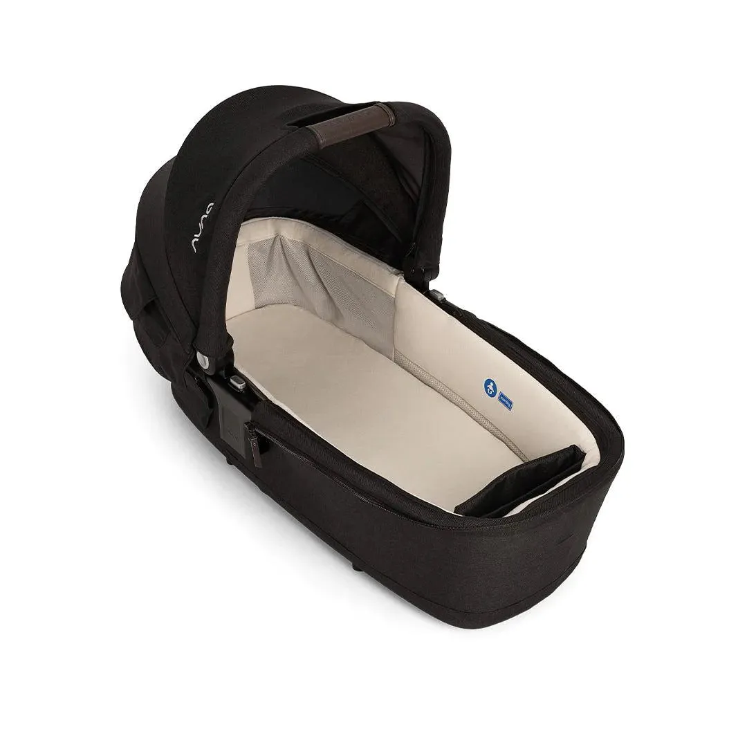 Nuna Triv Next   Pipa Next Travel System - Caviar