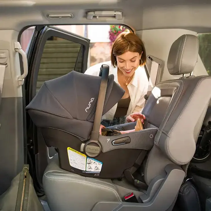 Nuna Triv Next   Pipa Urbn Travel System