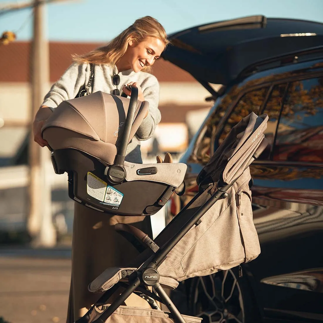 Nuna TRVL lx   PIPA urbn Travel Systems