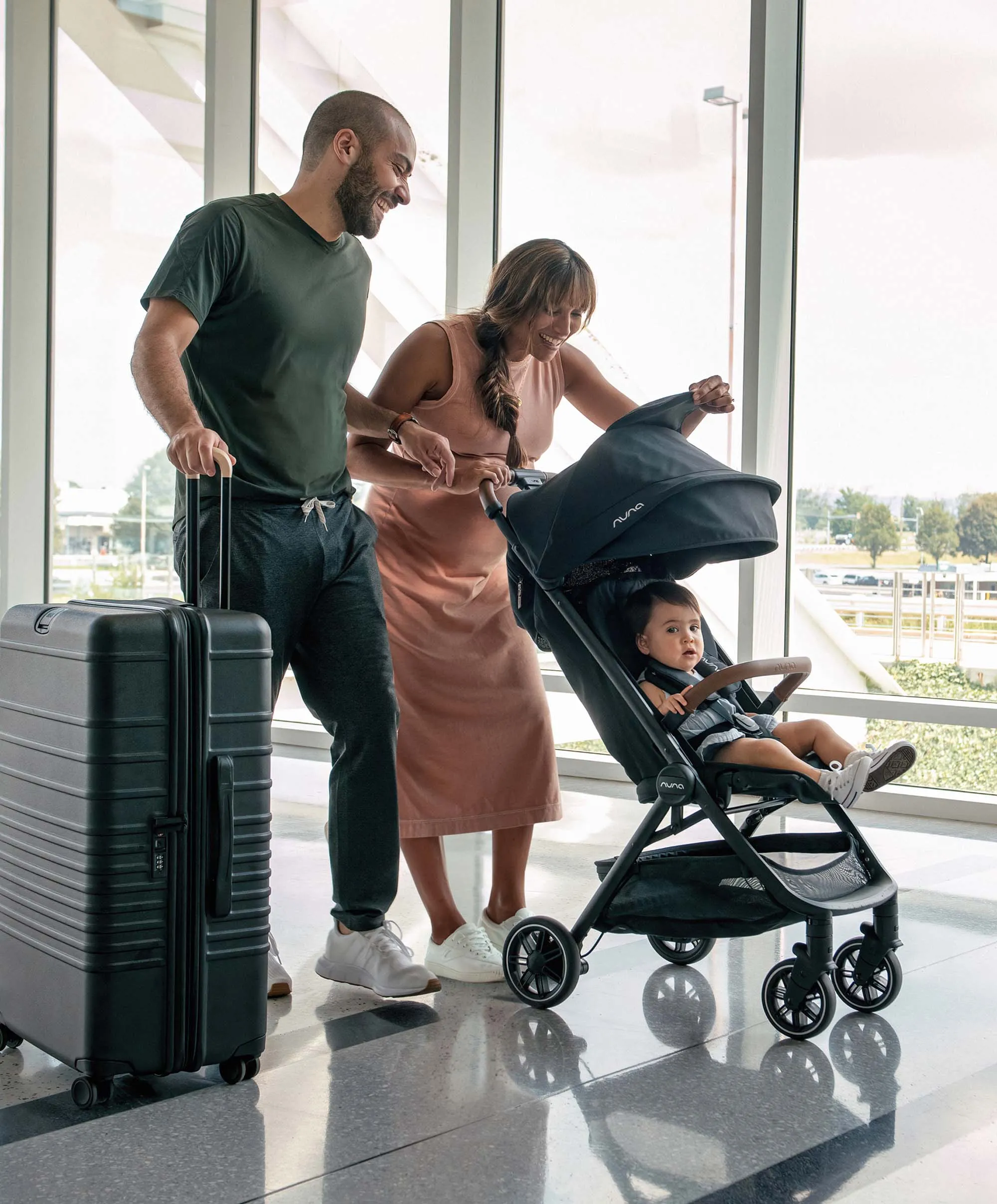 Nuna TRVL Pushchair with Travel Bag & Raincover - Caviar