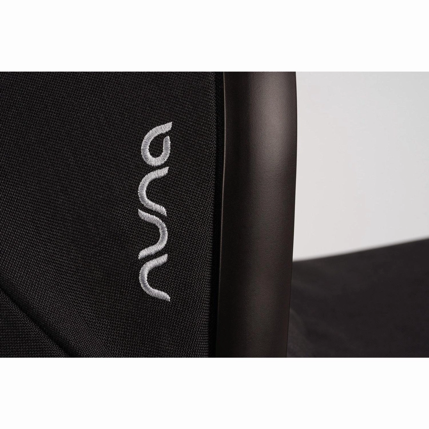 Nuna Caviar Demi Next Carry Cot W/Rc