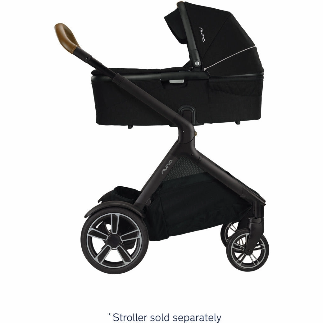 Nuna Demi Grow Bassinet   Stand
