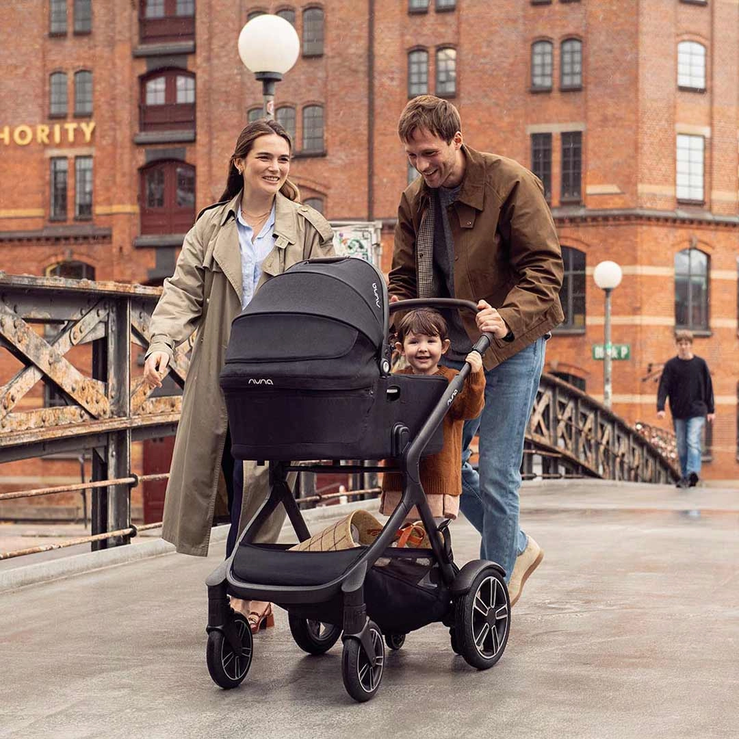 Nuna DEMI Next   PIPA Next Travel System  - Caviar
