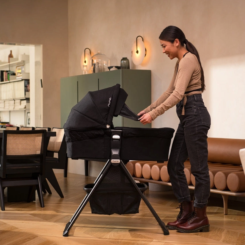 Nuna MIXX Bassinet   Stand