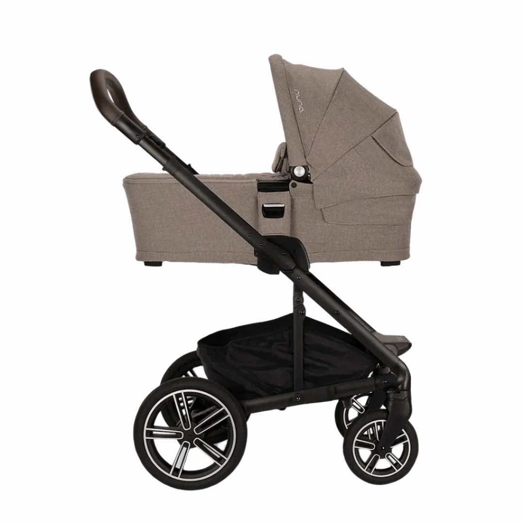 Nuna Mixx Next   Mixx Next Carry Cot   Arra Flex   Base Curv Travel System - Cedar