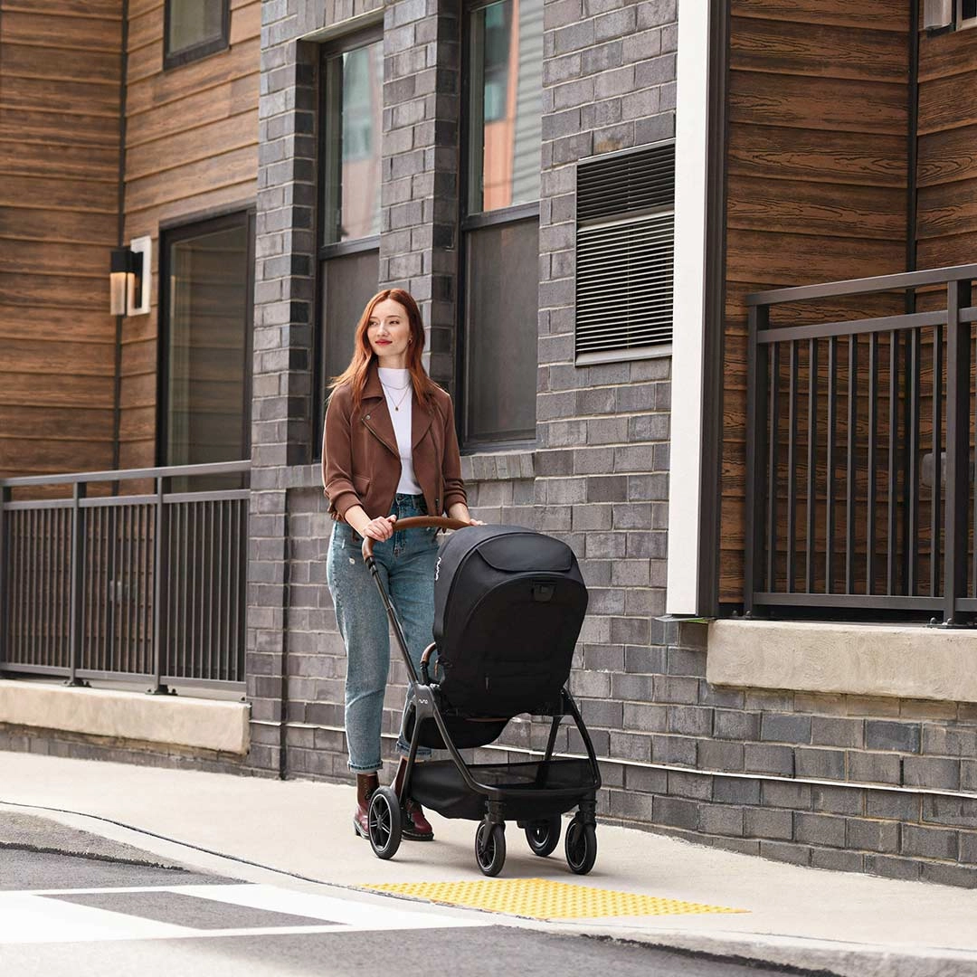 Nuna TRIV Next with ARRA Flex & Base Curv Travel System Bundle