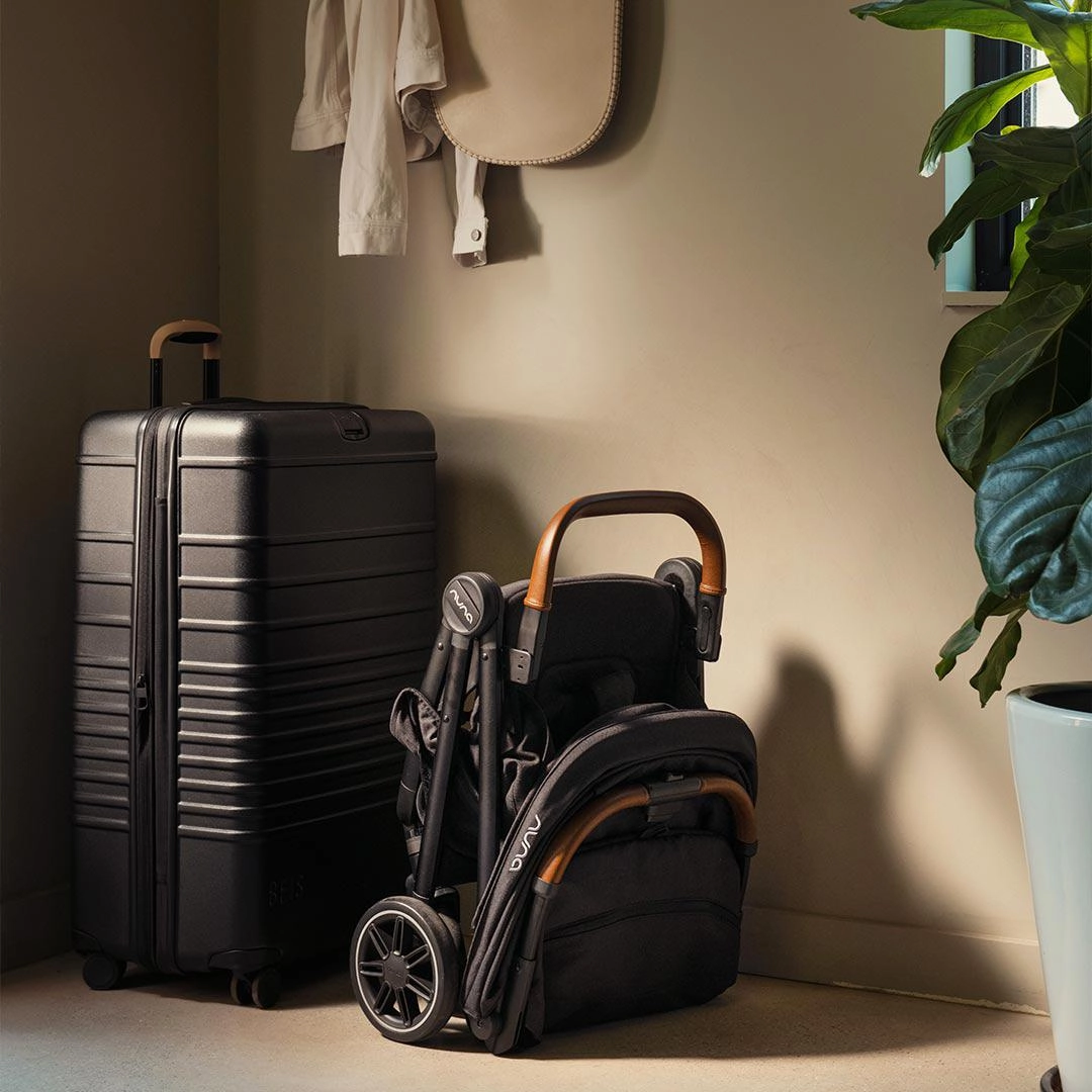 Nuna TRVL Compact Stroller - Caviar