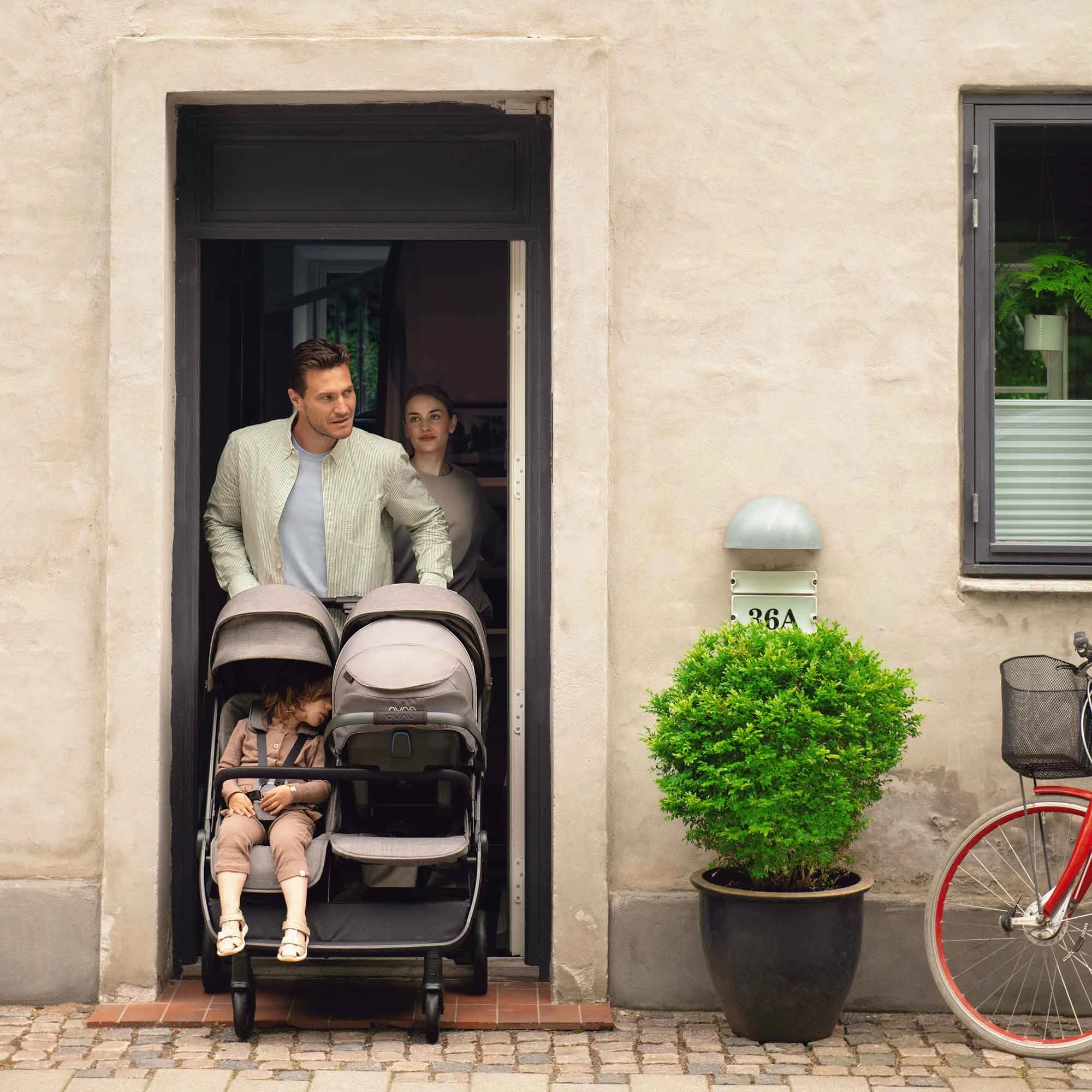 Nuna TRVL Dubl Stroller - Caviar