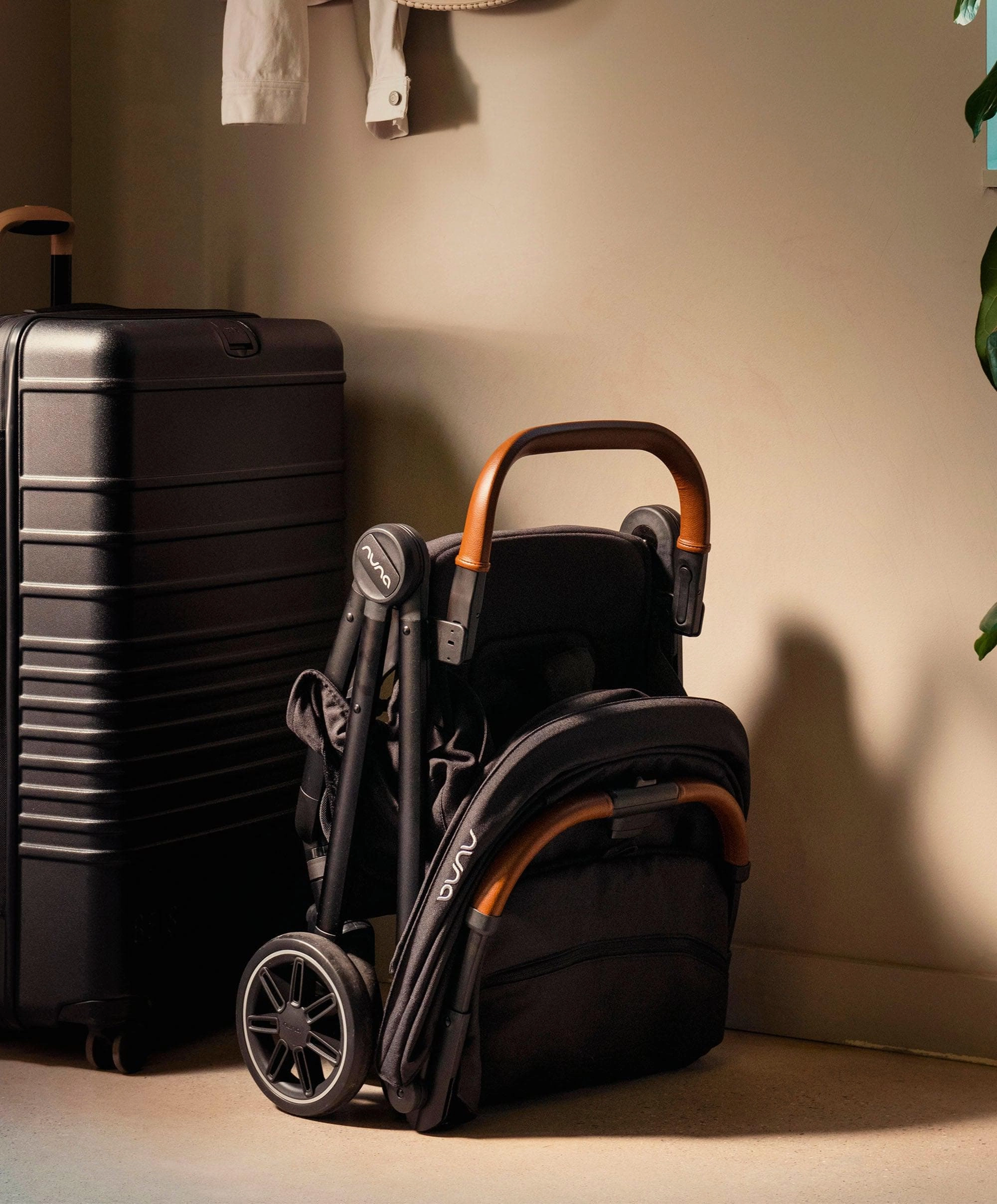 Nuna TRVL Pushchair with Travel Bag & Raincover - Caviar