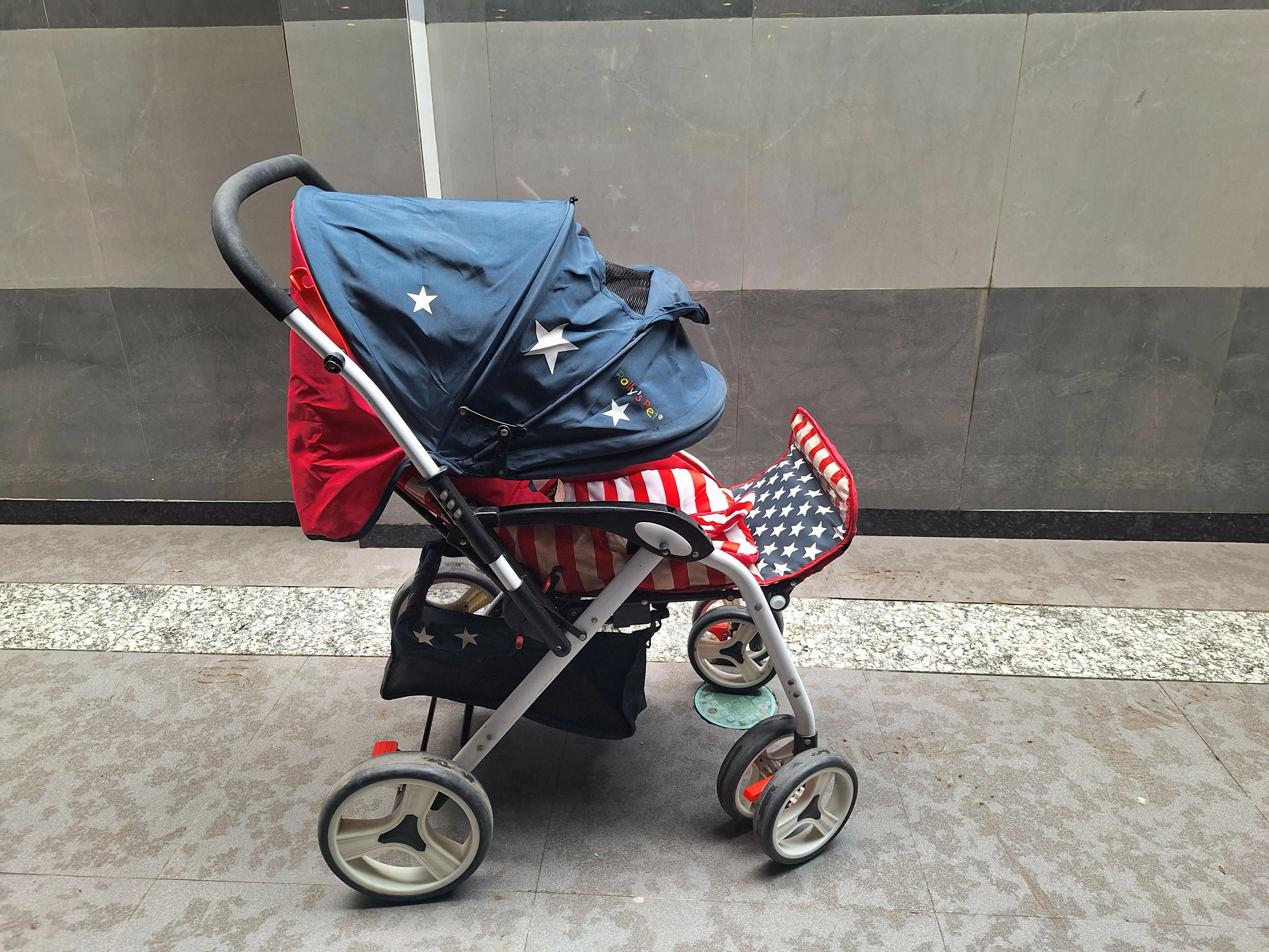 POLLYPET Pram - Red and blue