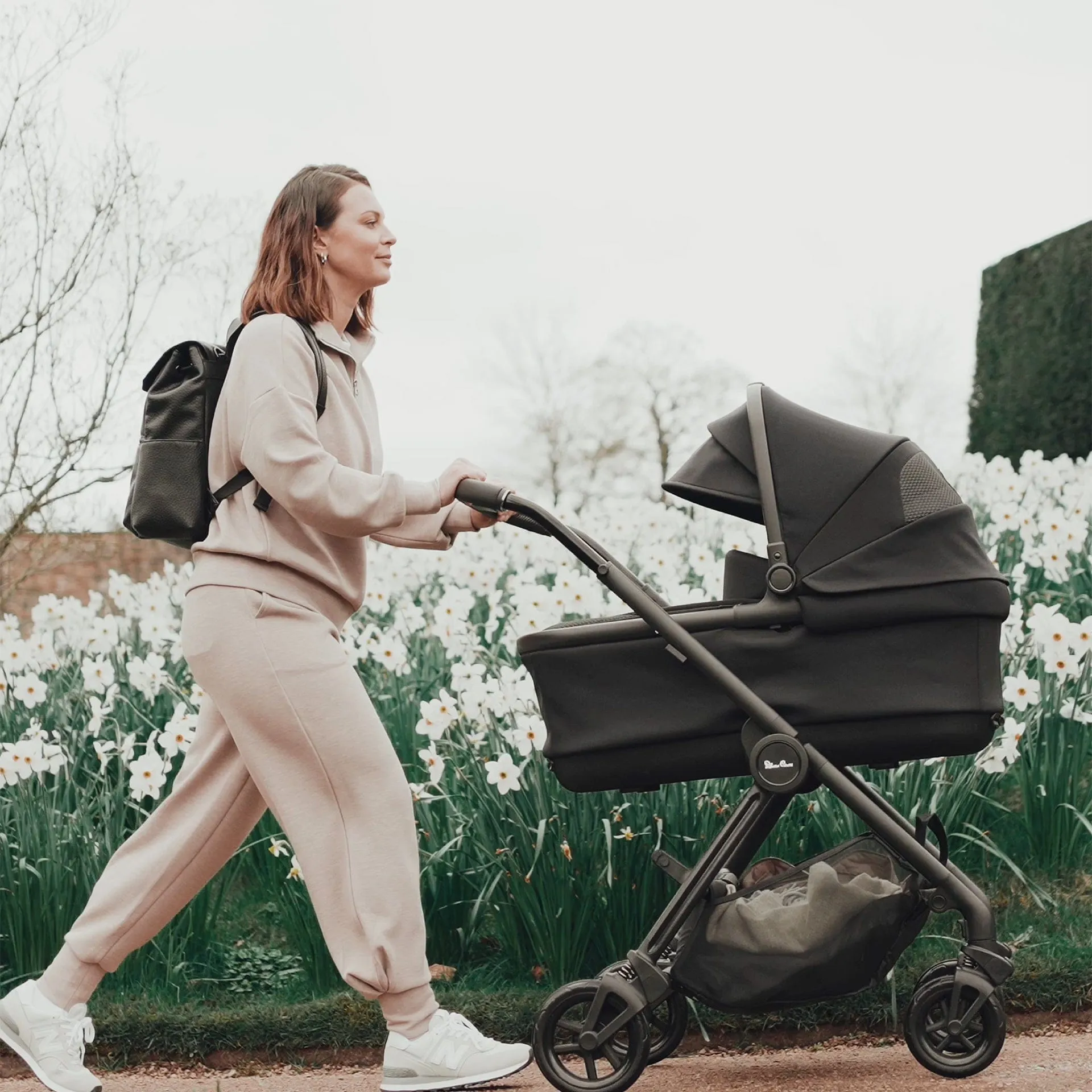 Silver Cross Dune 2 with First Bed Carrycot and Accessory Pack - Space