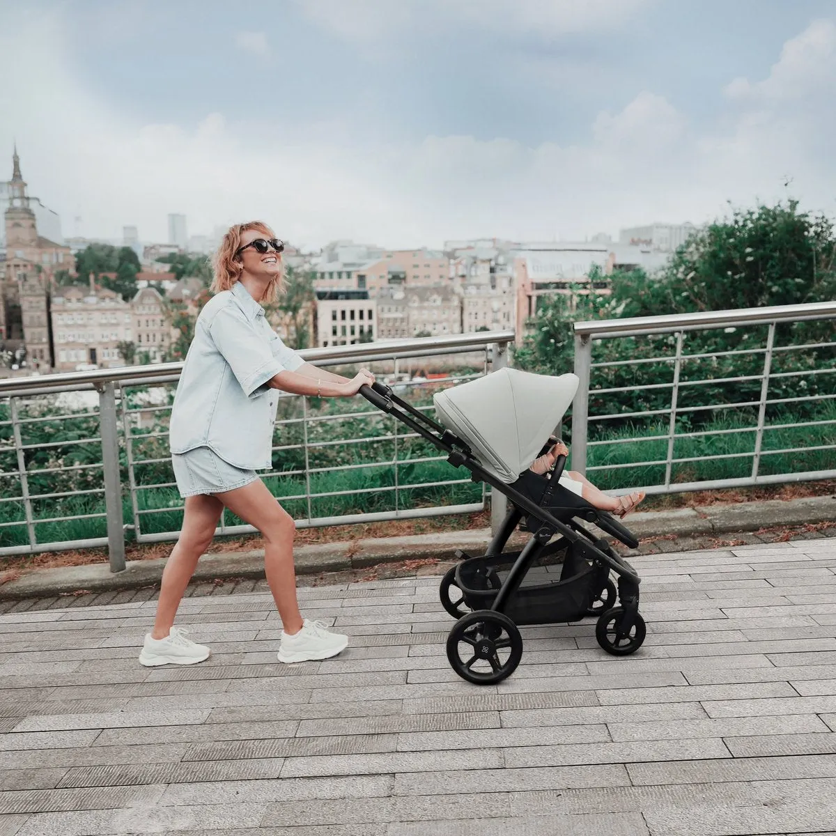 Silver Cross Tide 3-in-1 Dream Travel System   Free Accessories Pack Bundle, Sage on Silver