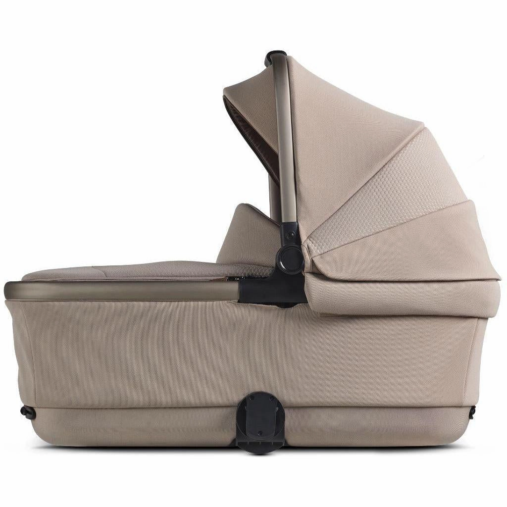 Silver Cross Reef 2 First Bed Folding Bassinet (2025 Edition)
