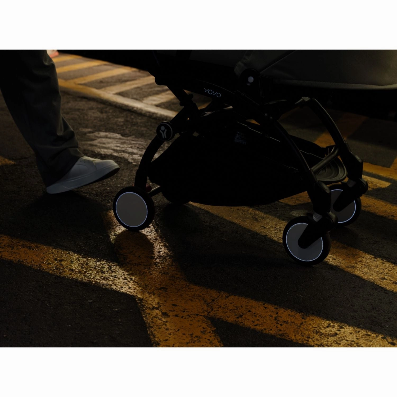 Stokke YOYO 0  6  Complete Baby Stroller Set - Black Frame with Olive 0  Newborn Pack & 6  Color Pack