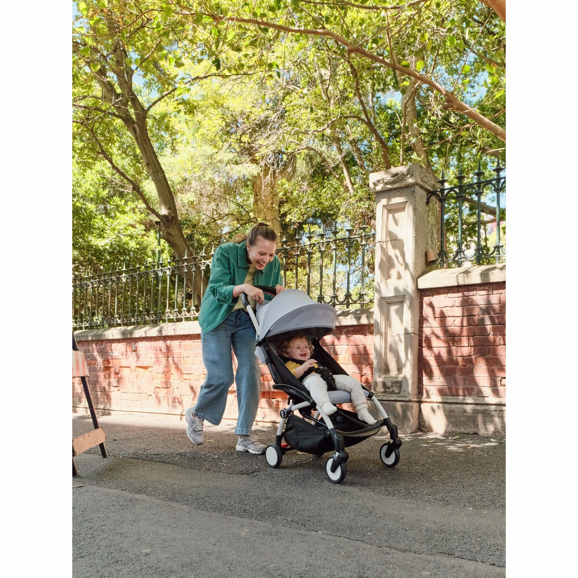 Stokke YOYO 6  Baby Stroller Set - White Frame with Toffee 6  Color Pack