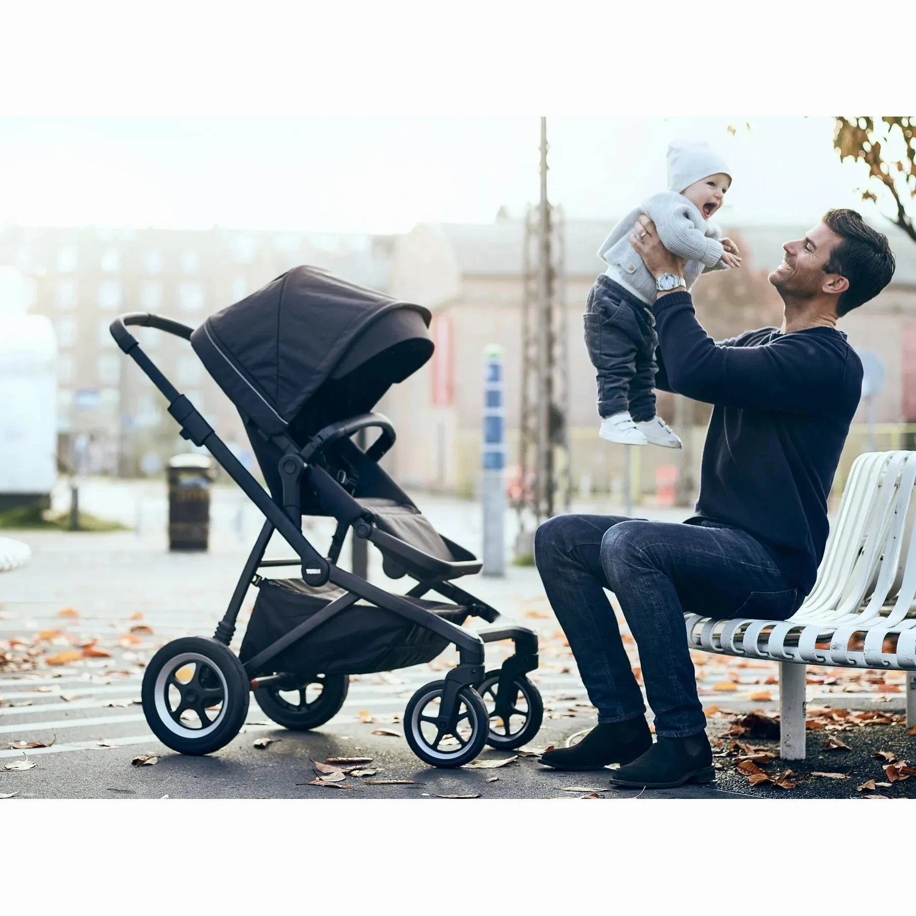 Thule Sleek: Convertible Single-to-Double Urban Stroller