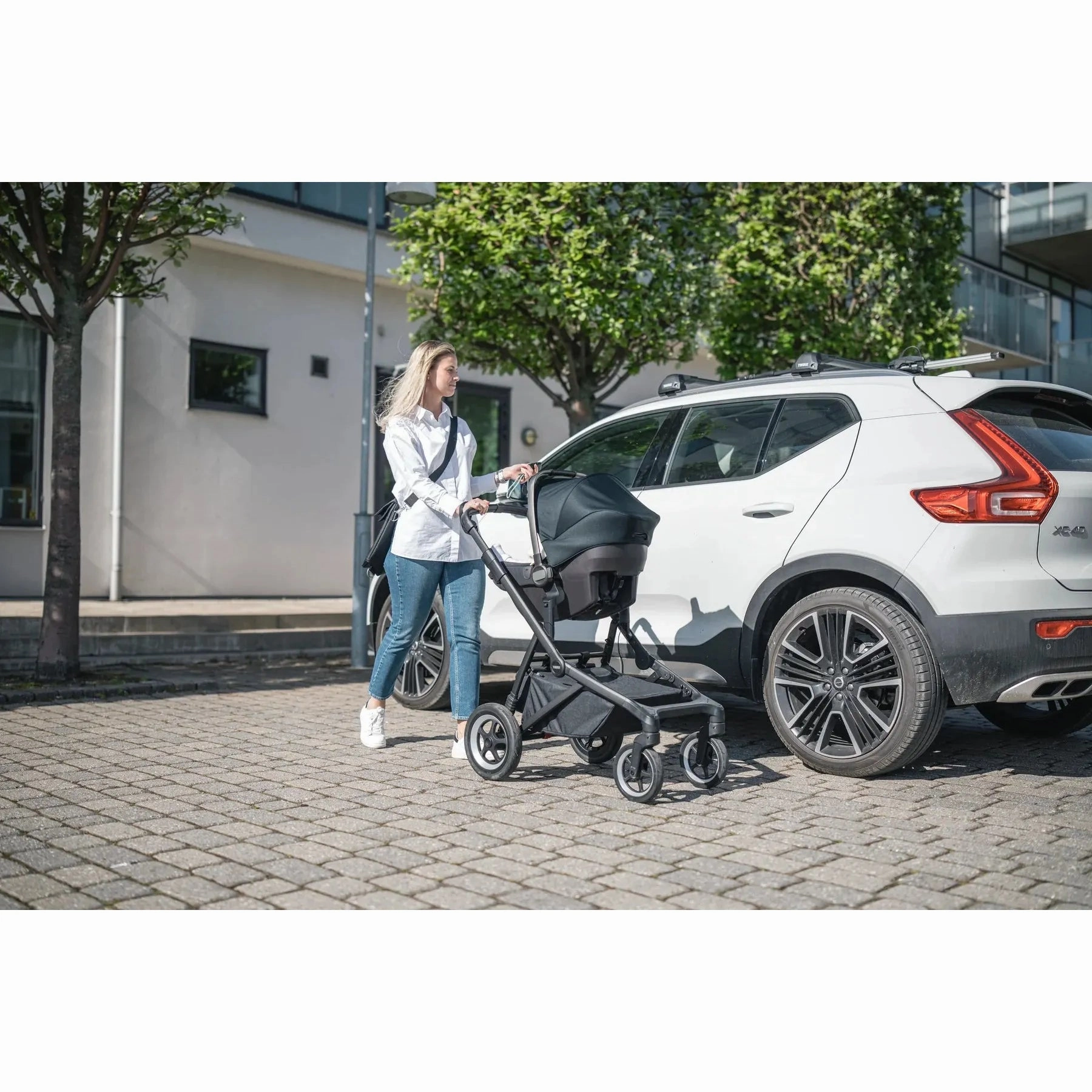 Thule Sleek: Convertible Single-to-Double Urban Stroller