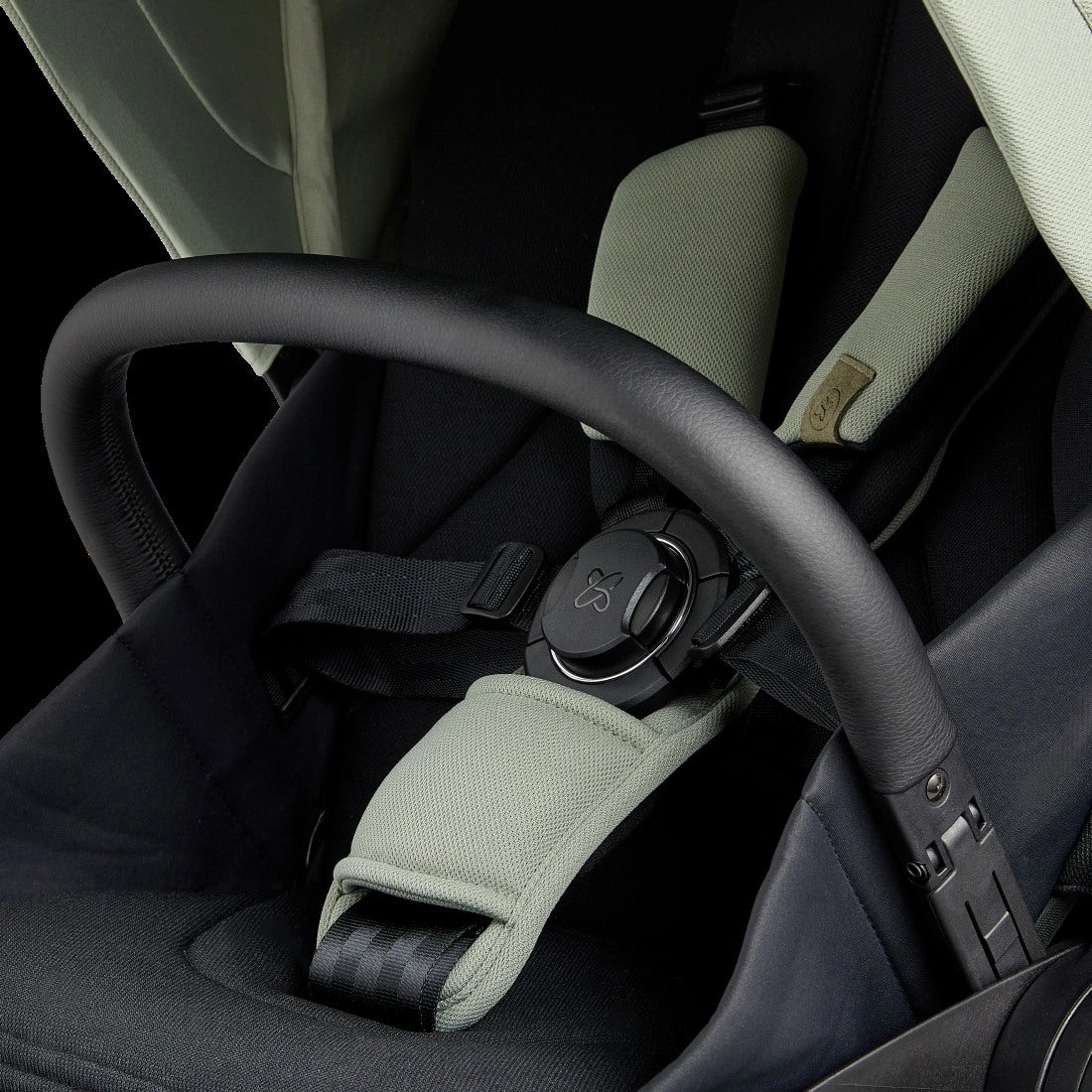 Tide seat unit/Black chassis/Carrycot (with D Ring)/Dream Car Seat/adaptor - Sage