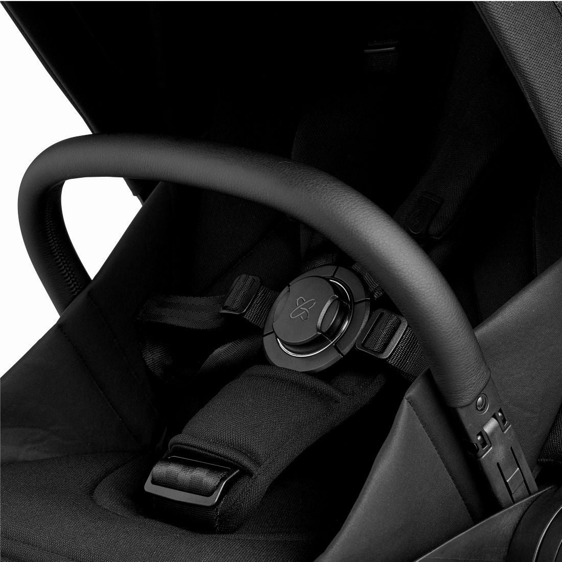 Tide seat unit/Black chassis/Carrycot (with D Ring)/Dream Car Seat/adaptor - Space