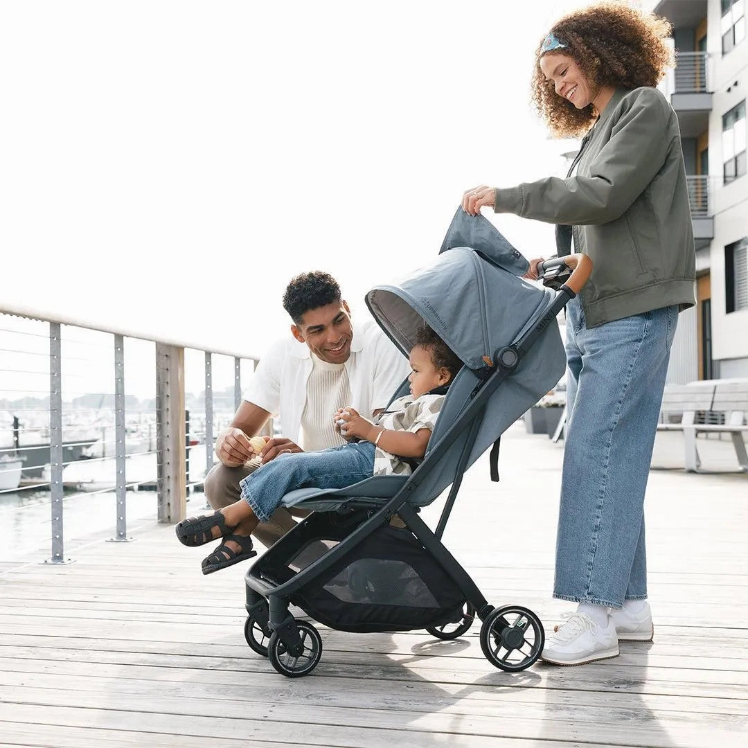 UPPAbaby MINU V3 - Maxi-Cosi Travel System