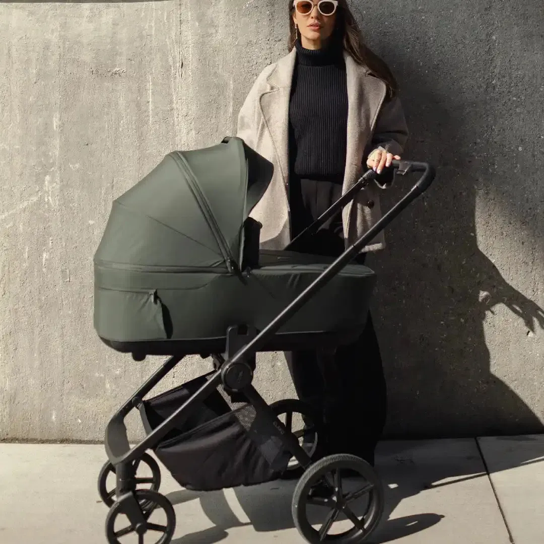 Venicci Claro 3 In 1   Isofix Base The Complete Travel System Bundle - Forest