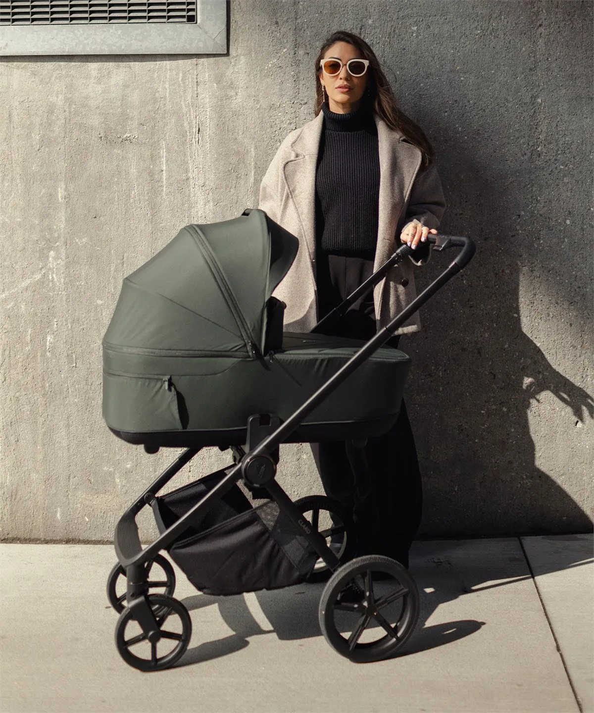 Venicci Claro 3in1 Plus Tiago 360 Car Seat and Base