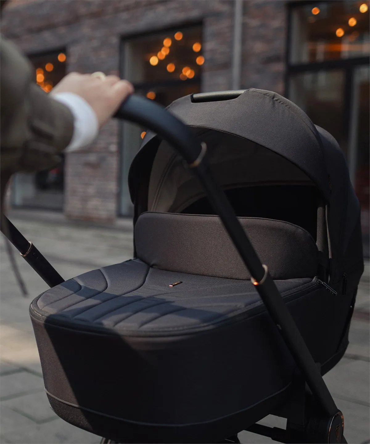 Venicci Claro 3in1 Plus Tiago 360 Car Seat and Base