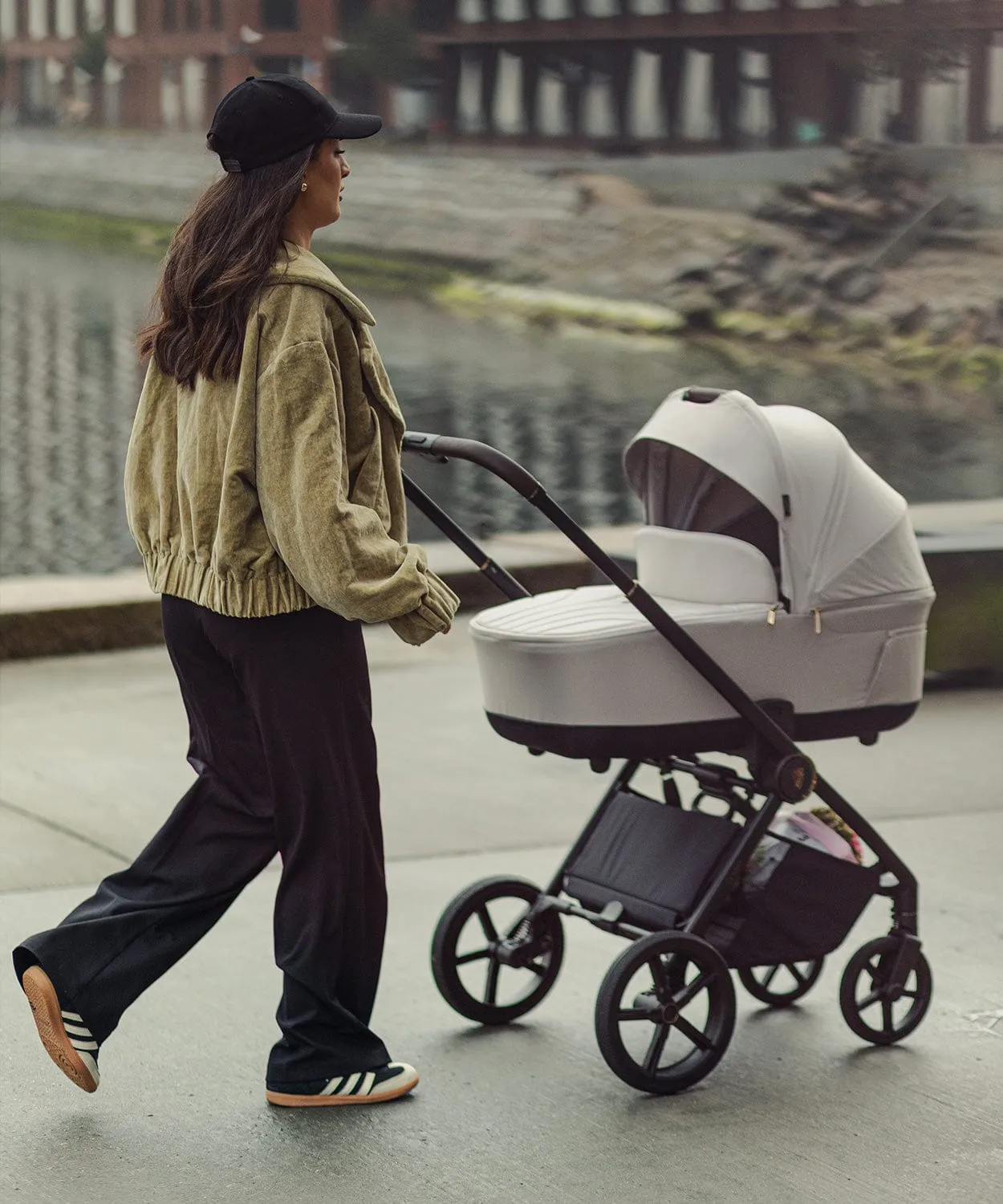 Venicci Claro 4in1 (Sprint) Travel System - Vanilla