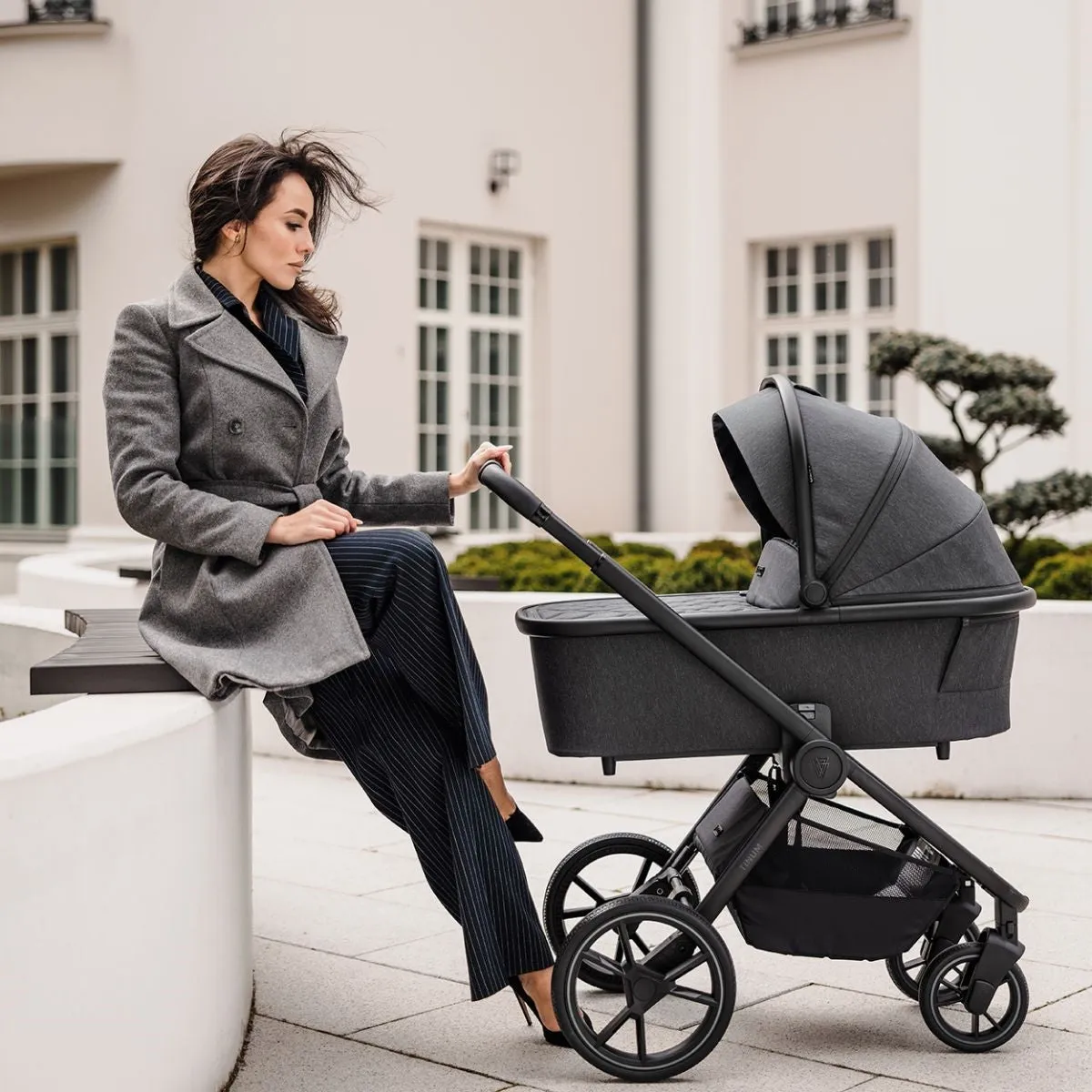 Venicci Tinum Edge 3in1   Isofix Base Complete Travel System Bundle