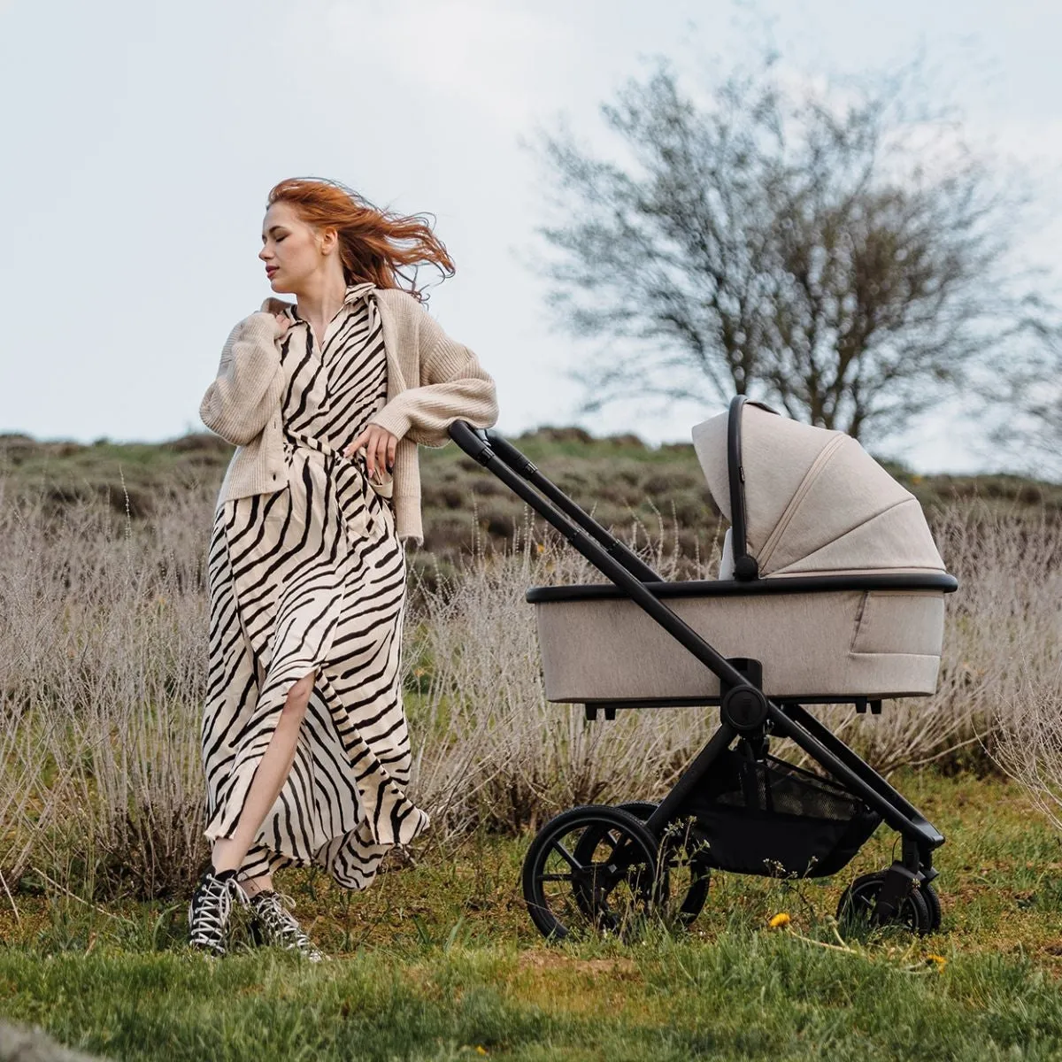 Venicci Tinum Edge 3in1   Isofix Base Complete Travel System Bundle