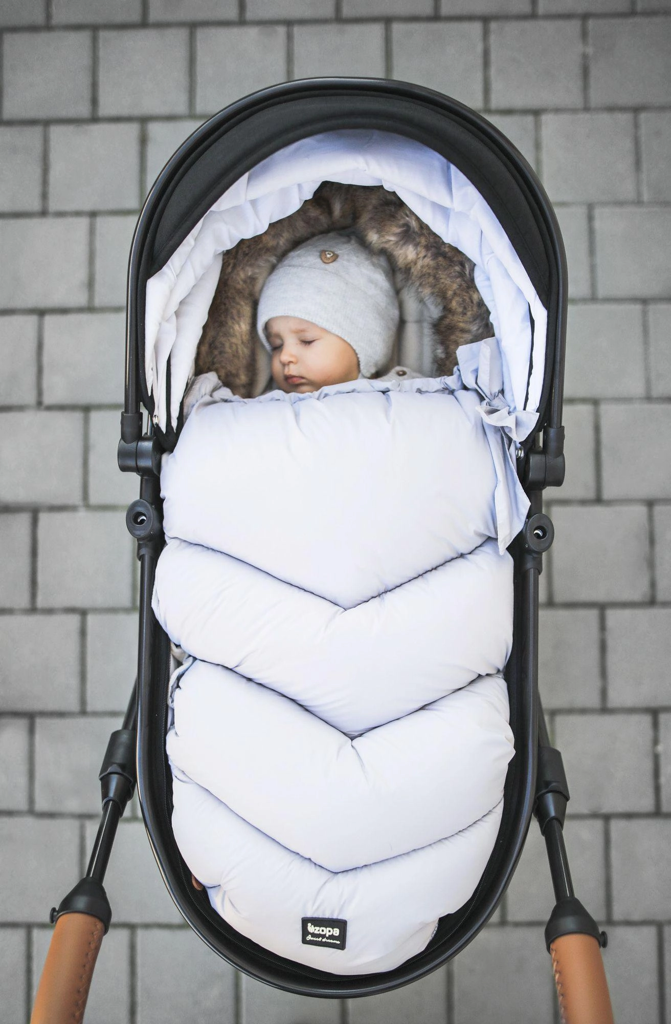 Winter Footmuff Fluffy